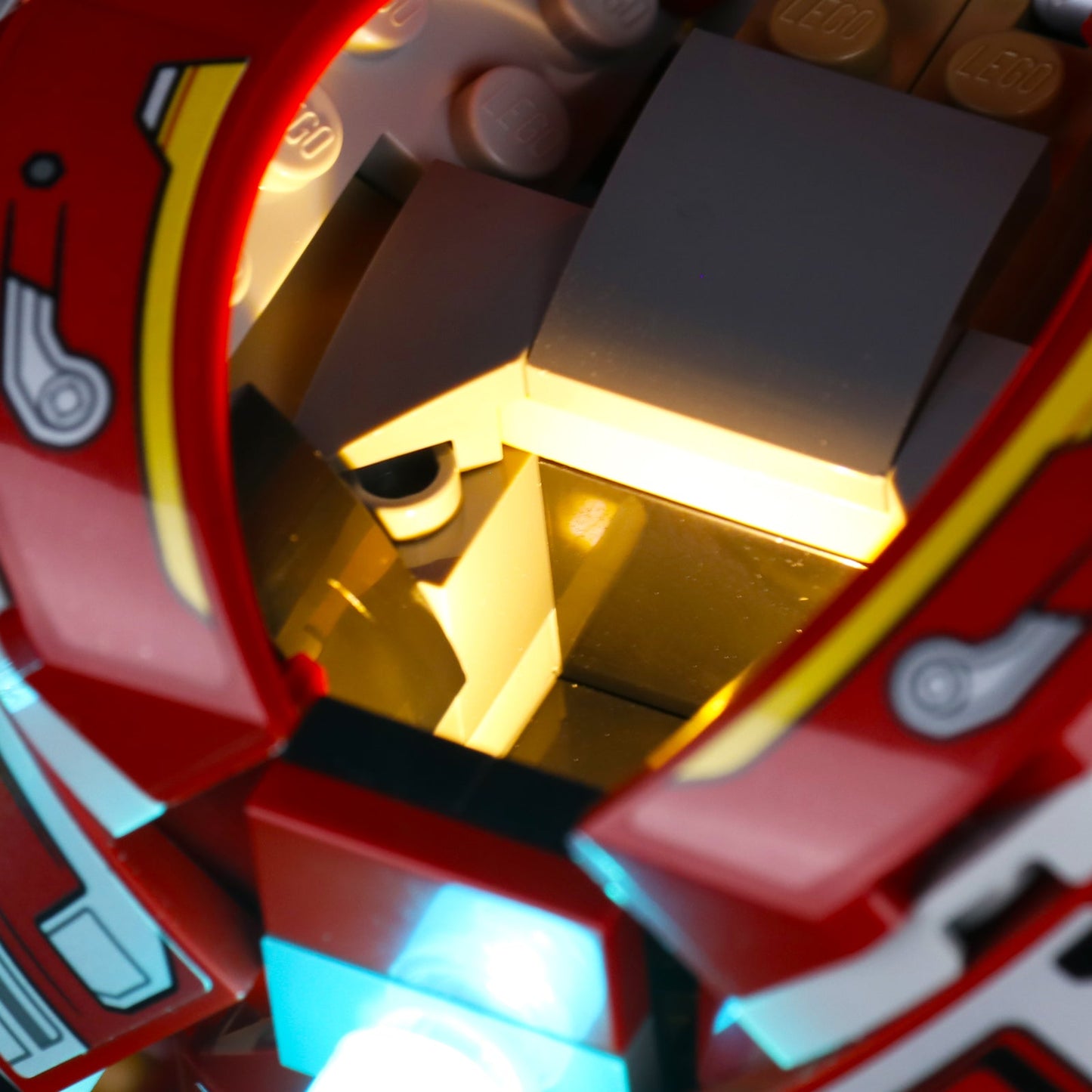 Light Kit for LEGO The Hulkbuster: The Battle of Wakanda 76247