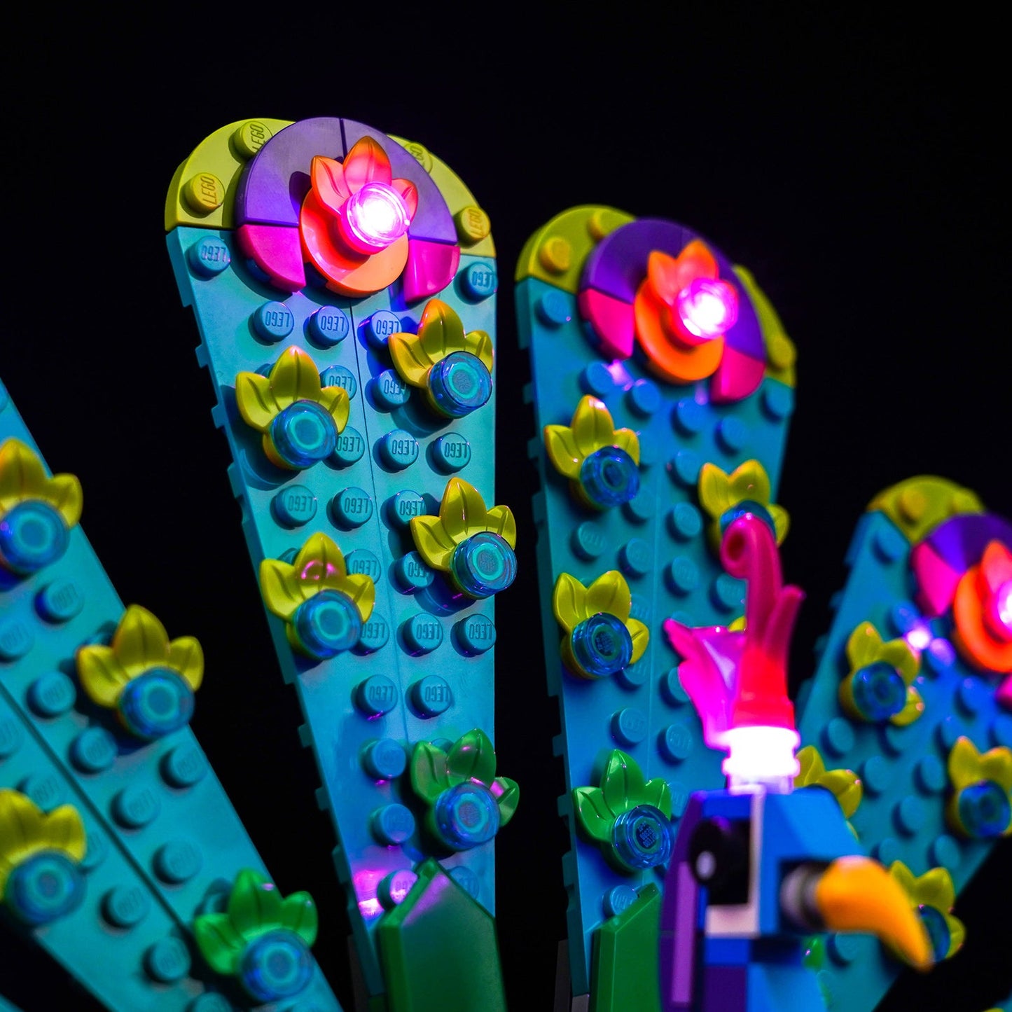 Light Kit for LEGO Creator 3 in 1 Exotic Peacock 31157