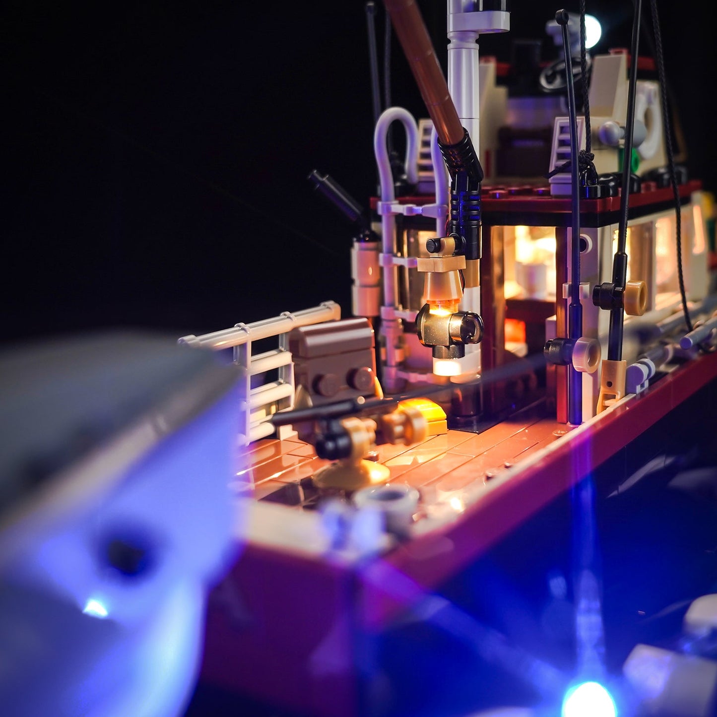Light Kit For Jaws 21350-New Edition