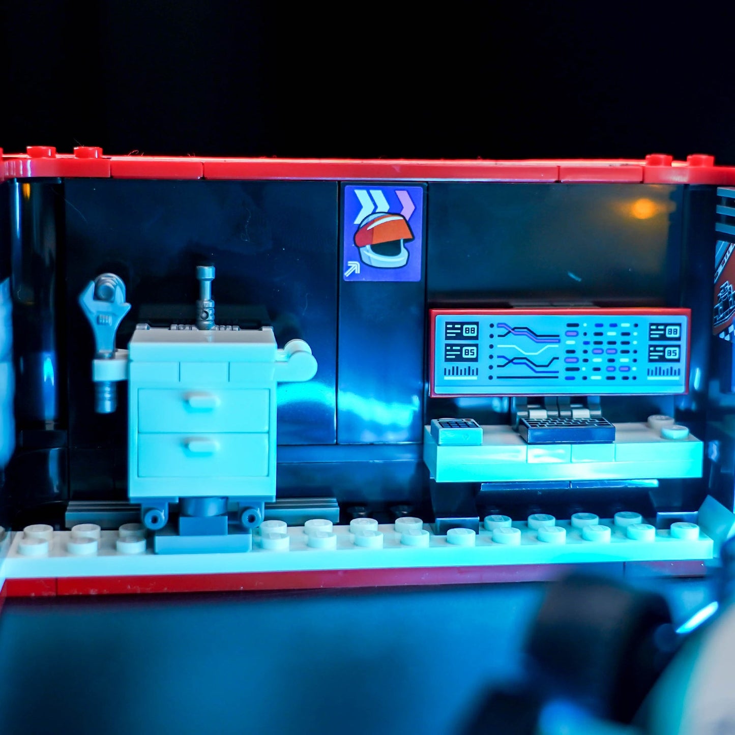 Light Kit for LEGO City F1 Garage & Mercedes-AMG & Alpine Cars 60444