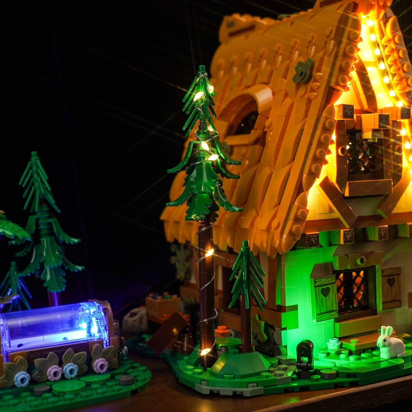 Light Kit For Snow White and the Seven Dwarfs' Cottage 43242