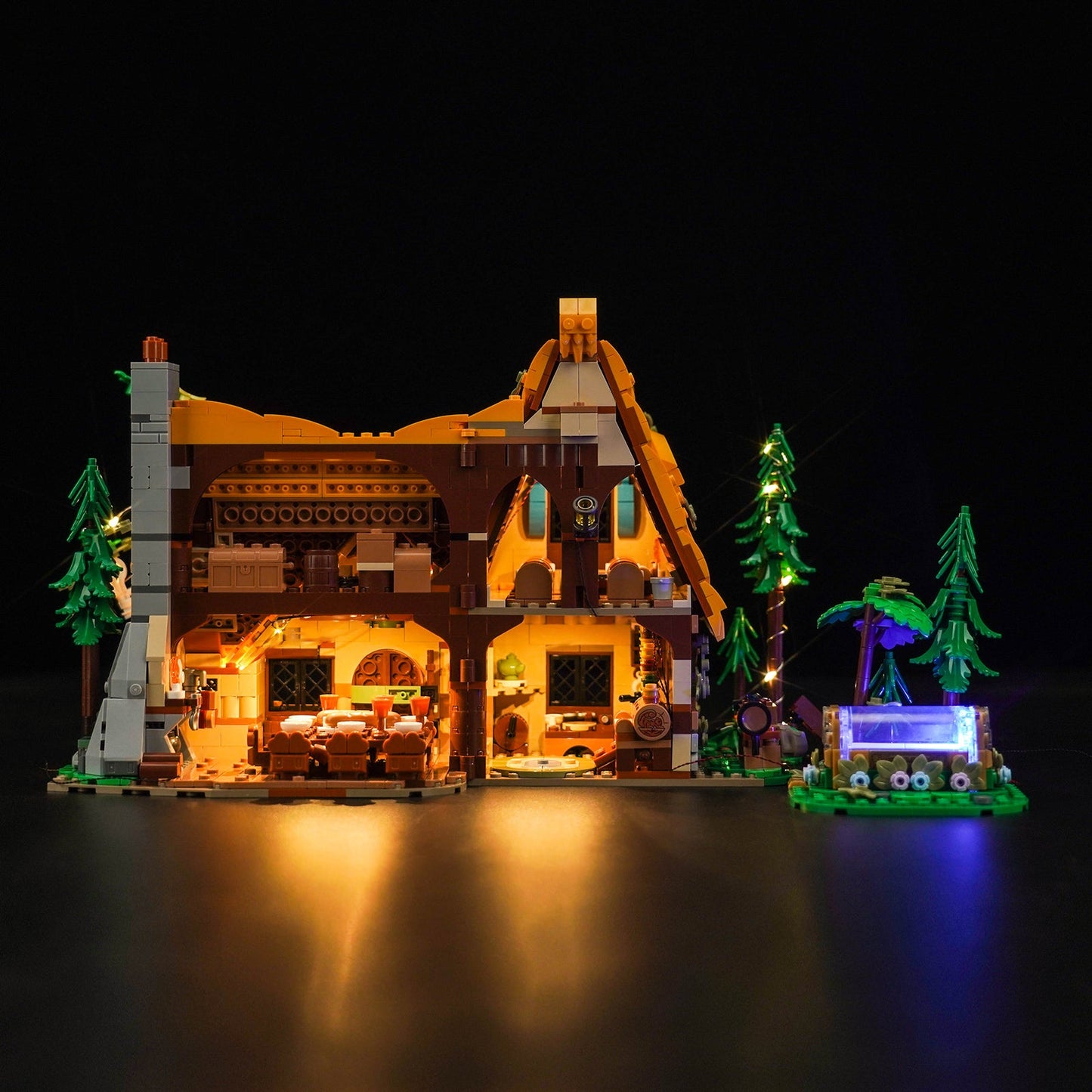 Light Kit For Snow White and the Seven Dwarfs' Cottage 43242