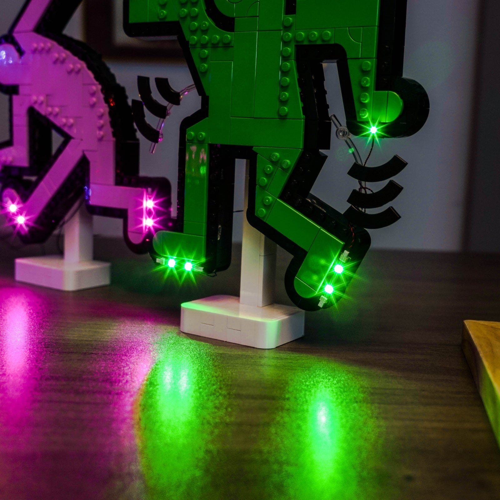 light-kit-for-lego-art-keith-haring-dancing-figures-31216-6