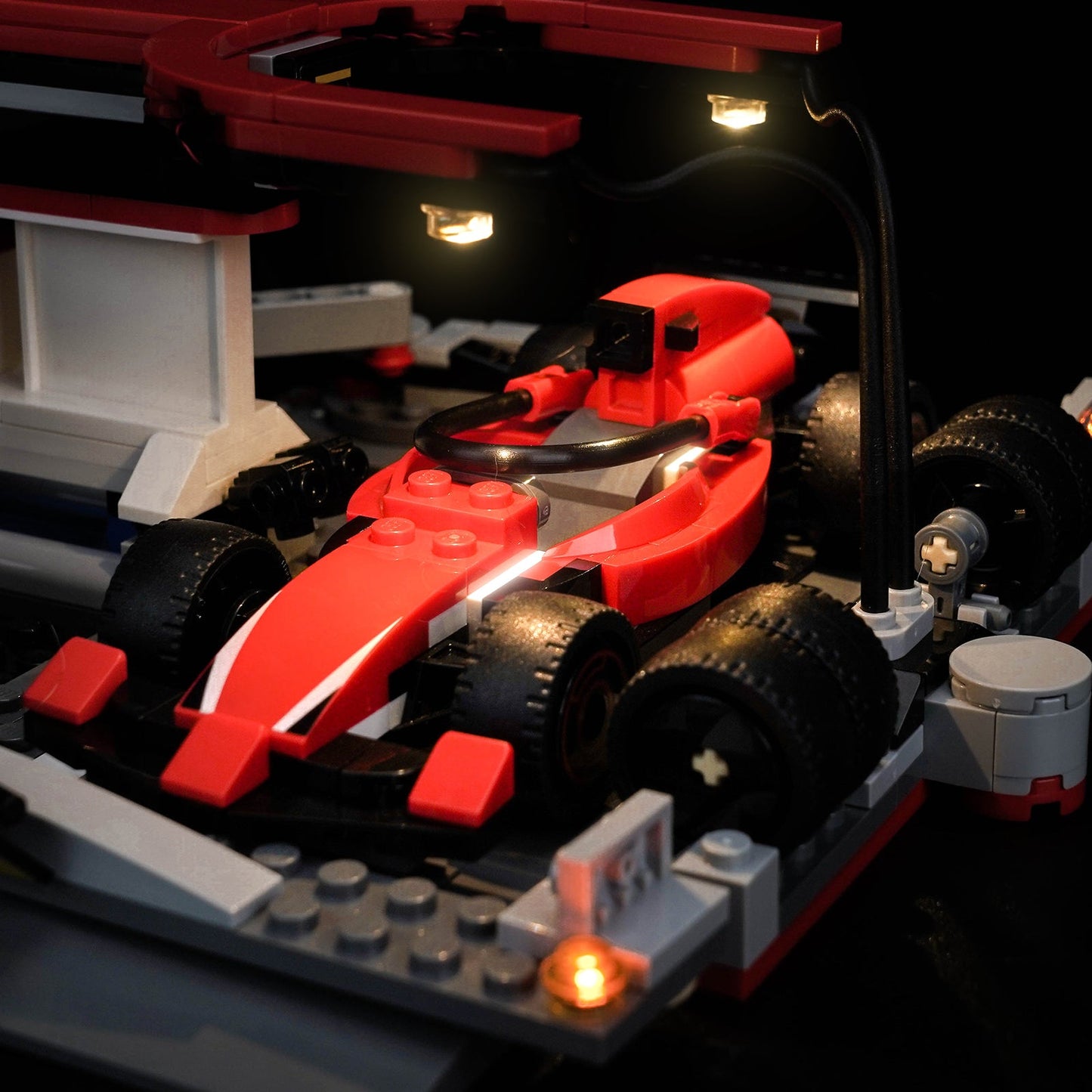 light-kit-for-lego-city-f1-pit-stop-pit-crew-with-ferrari-car-60443-8