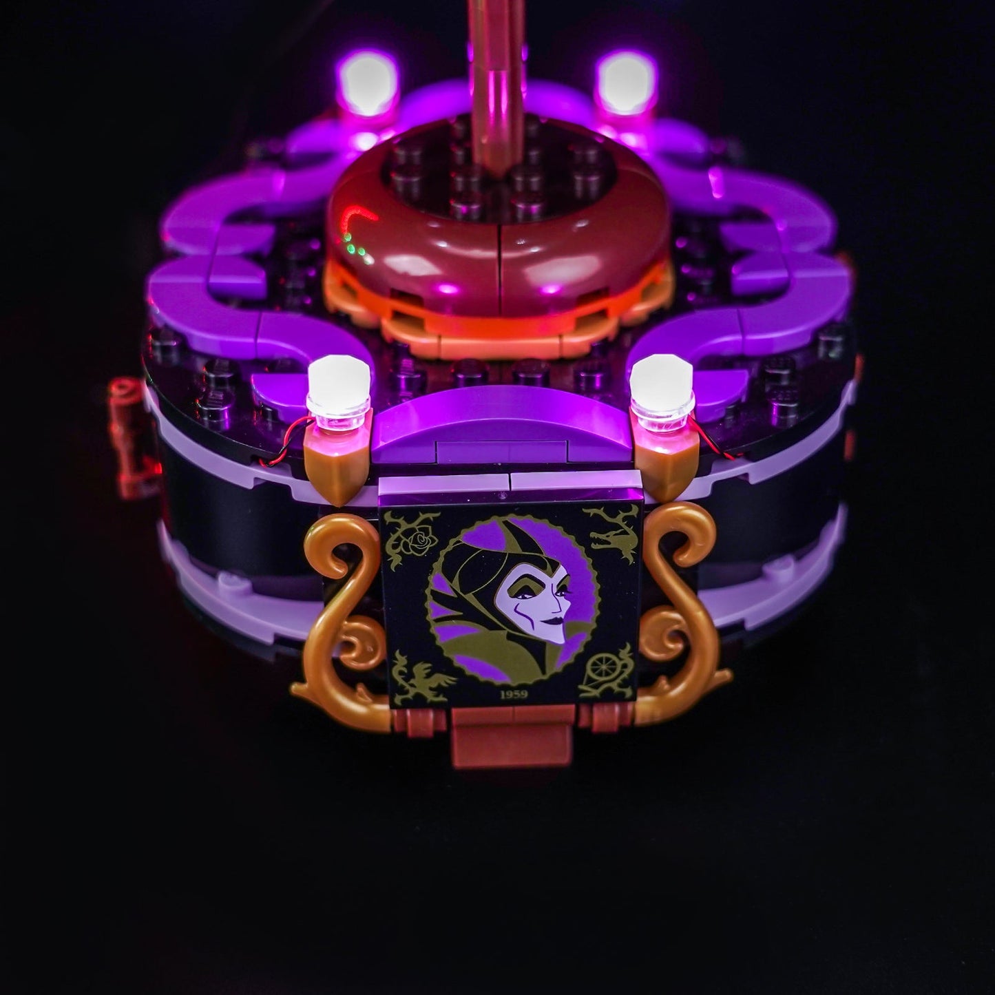 light-kit-for-lego-disney-maleficents-and-cruella-de-vils-dresses-43262-9