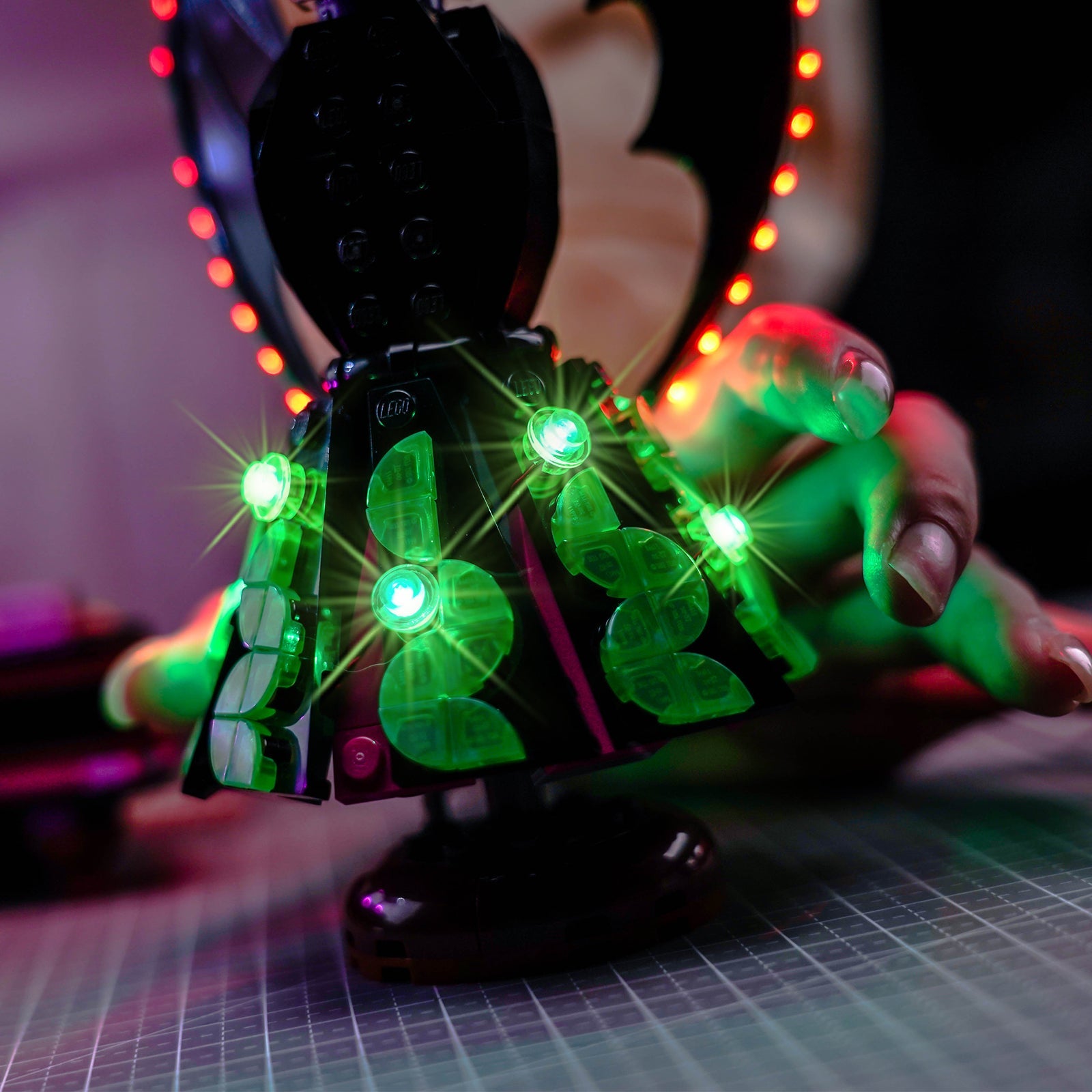 light-kit-for-lego-disney-maleficents-and-cruella-de-vils-dresses-43262-13