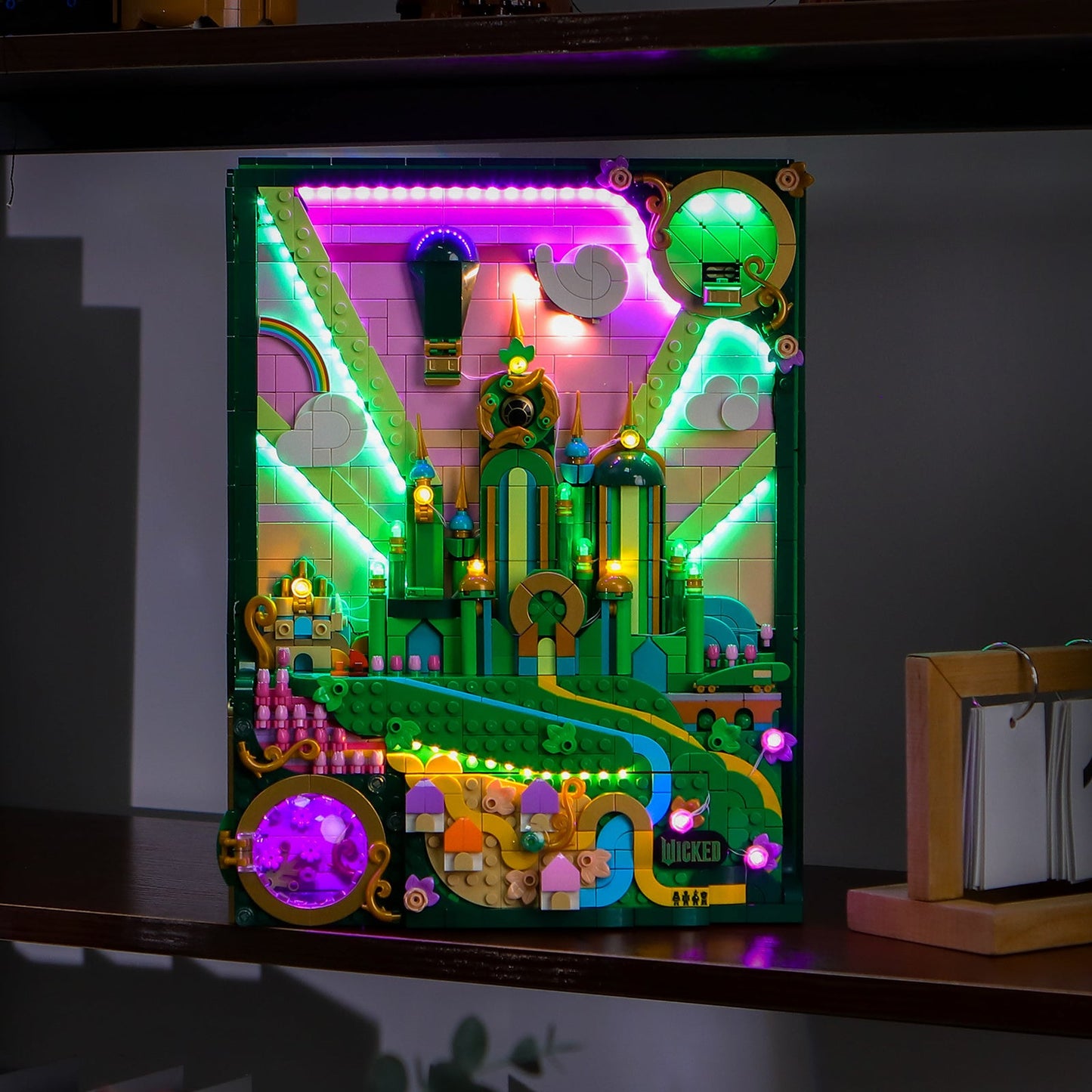 light-kit-for-lego-wicked-emerald-city-wall-art-75685-4