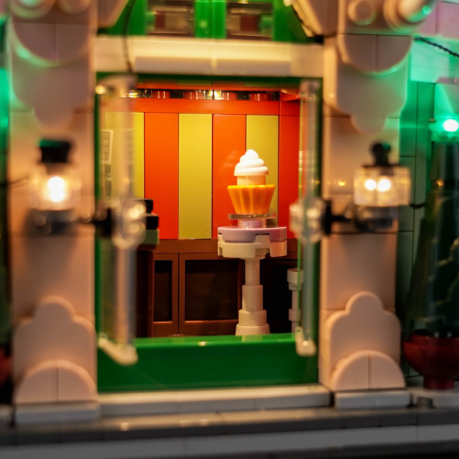 Light Kit for LEGO Icons French Café 10362