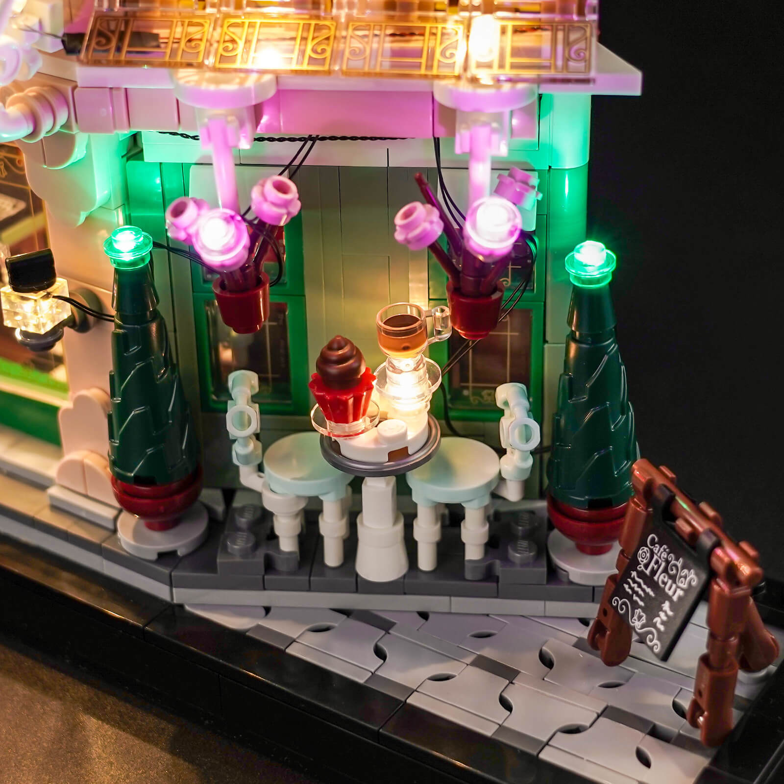 Light Kit for LEGO Icons French Café 10362