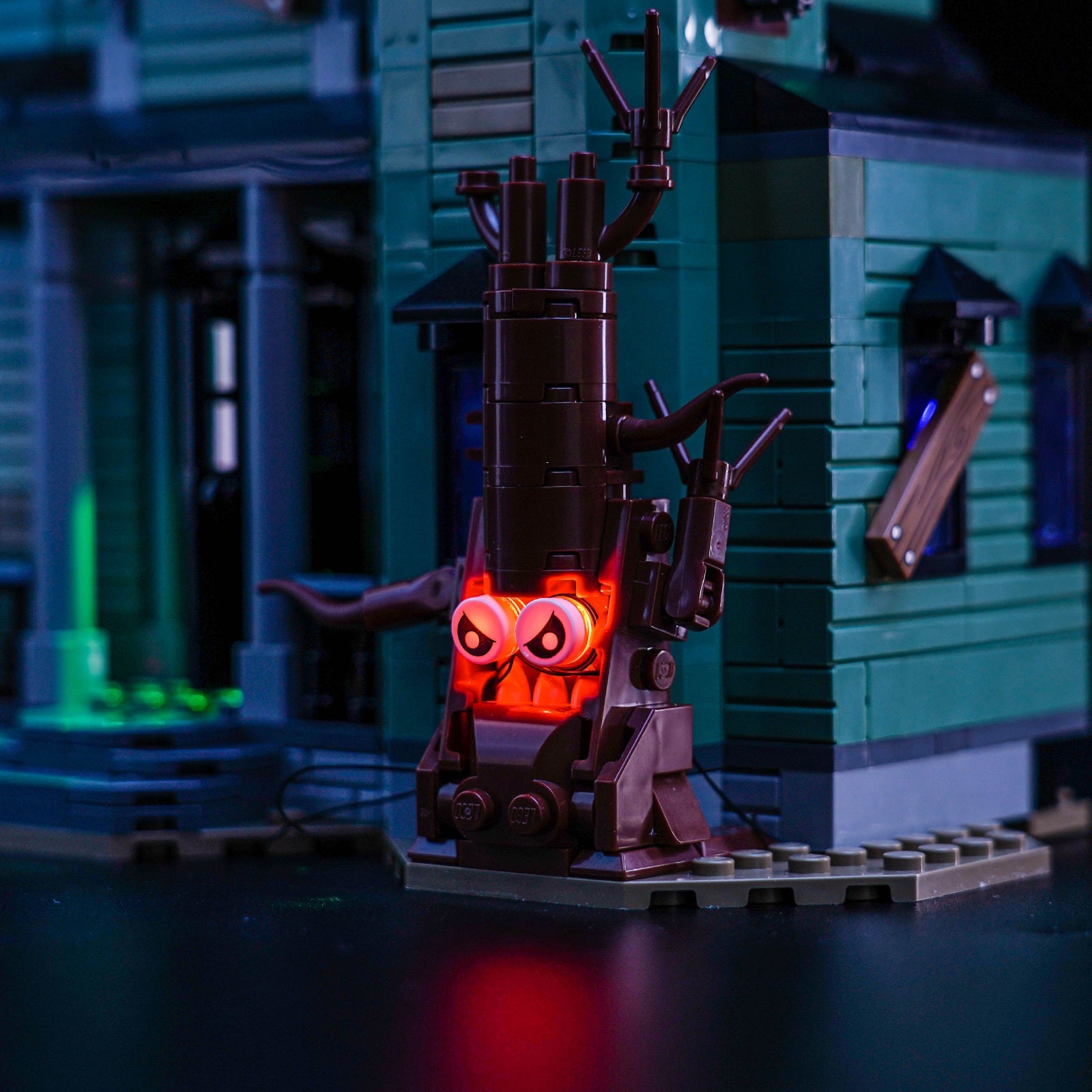 light-kit-for-lego-creator-3-in-1-haunted-mansion-31167-11