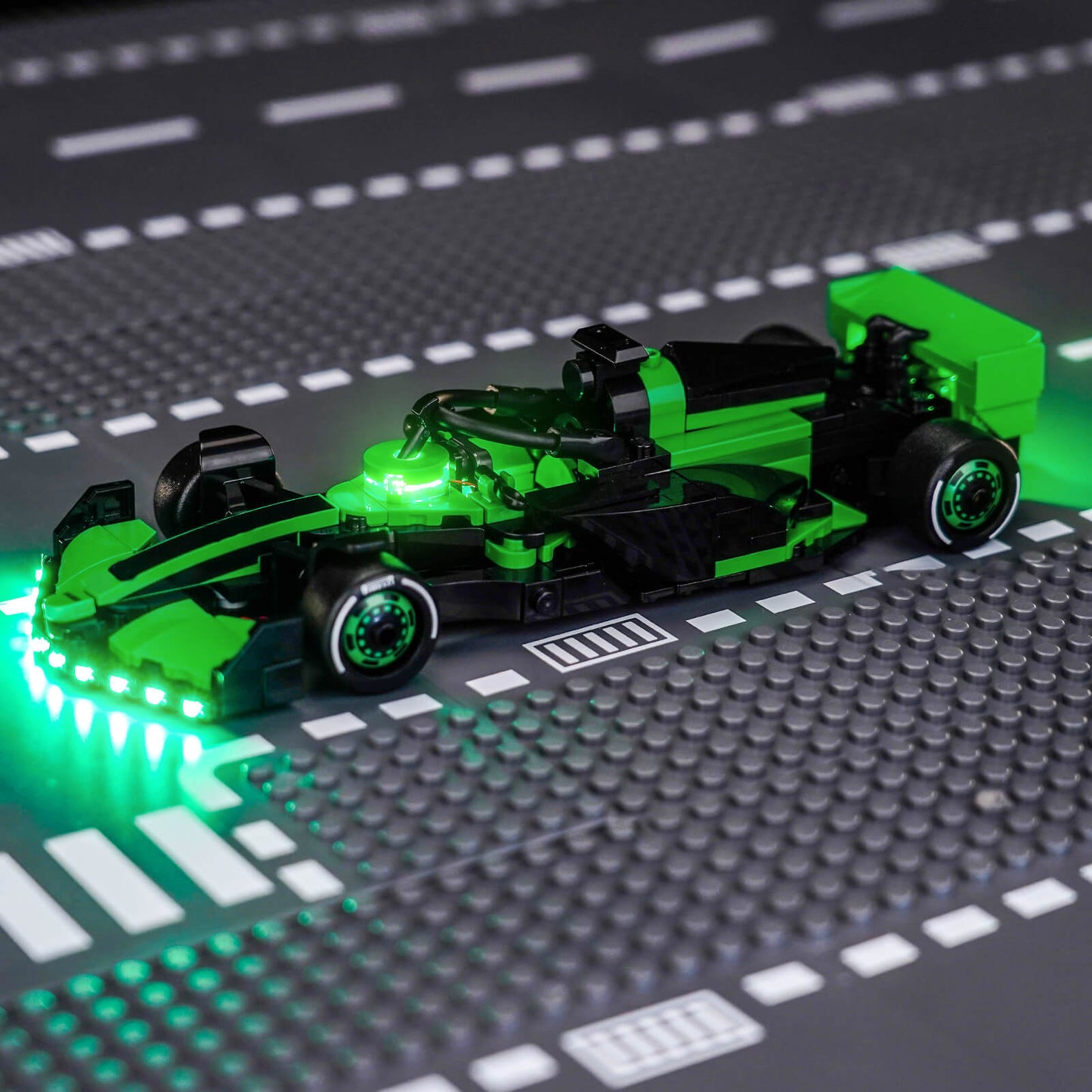 light-kit-for-lego-speed-champions-kick-sauber-f1-team-c44-race-car-77247-4
