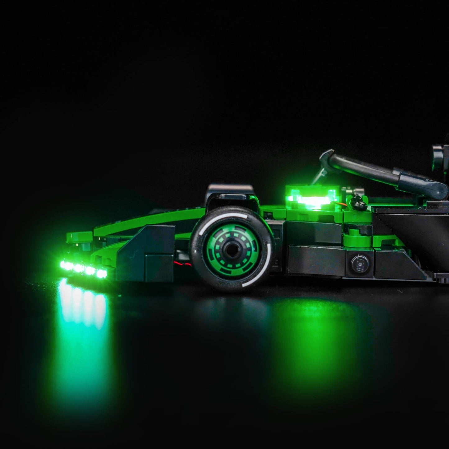 light-kit-for-lego-speed-champions-kick-sauber-f1-team-c44-race-car-77247-6
