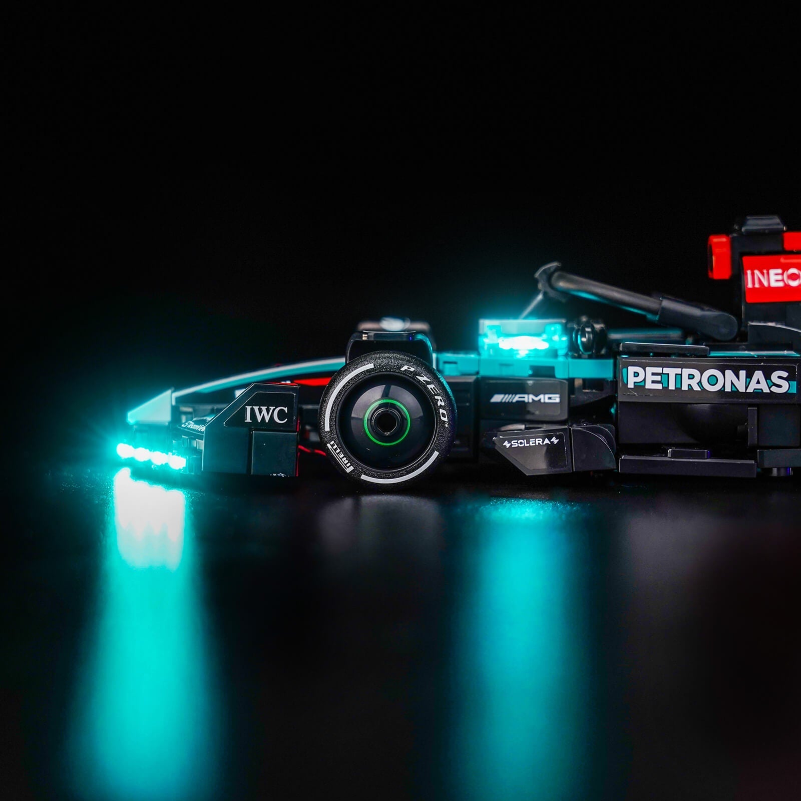 light-kit-for-lego-speed-champions-mercedes-amg-f1-w15-race-car-77244-9