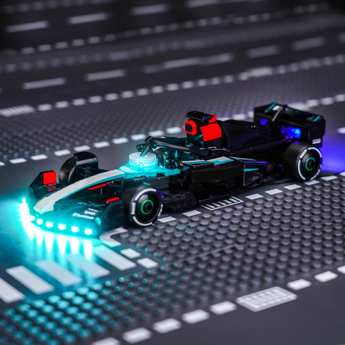 light-kit-for-lego-speed-champions-mercedes-amg-f1-w15-race-car-77244-4