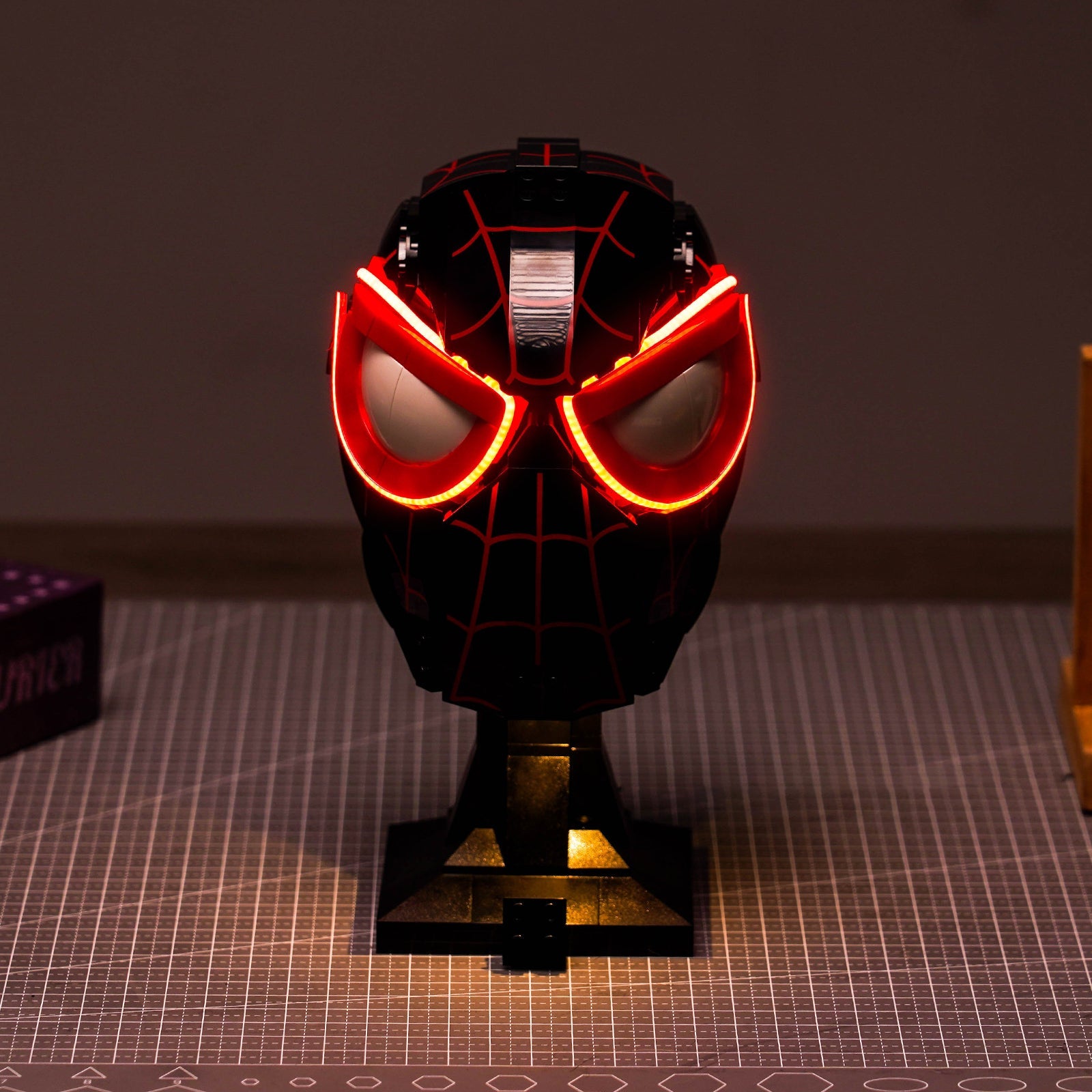 light-kit-for-lego-marvel-miles-morales-mask-76329-5