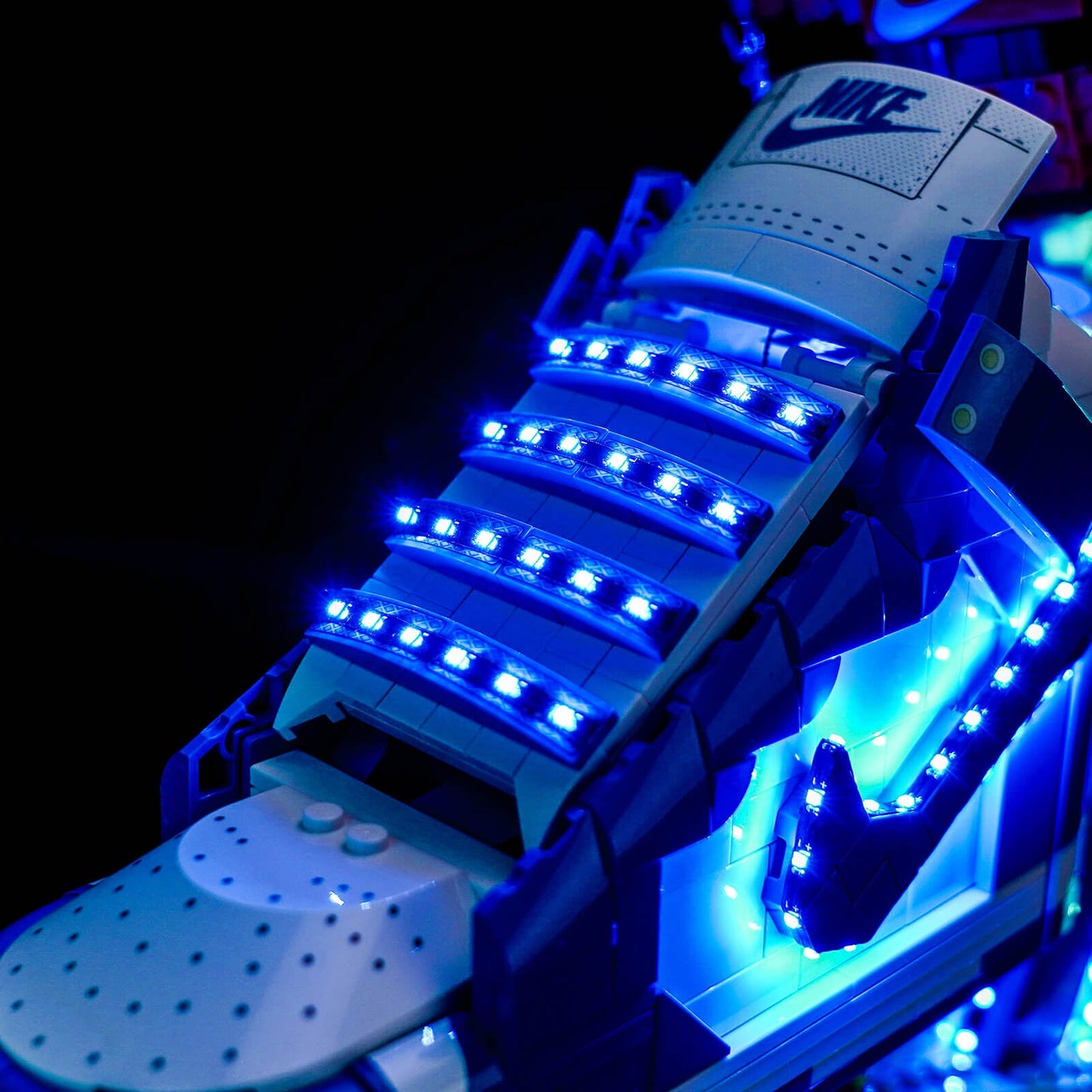 light-kit-for-lego-nike-dunk-x-lego-set-43008-6