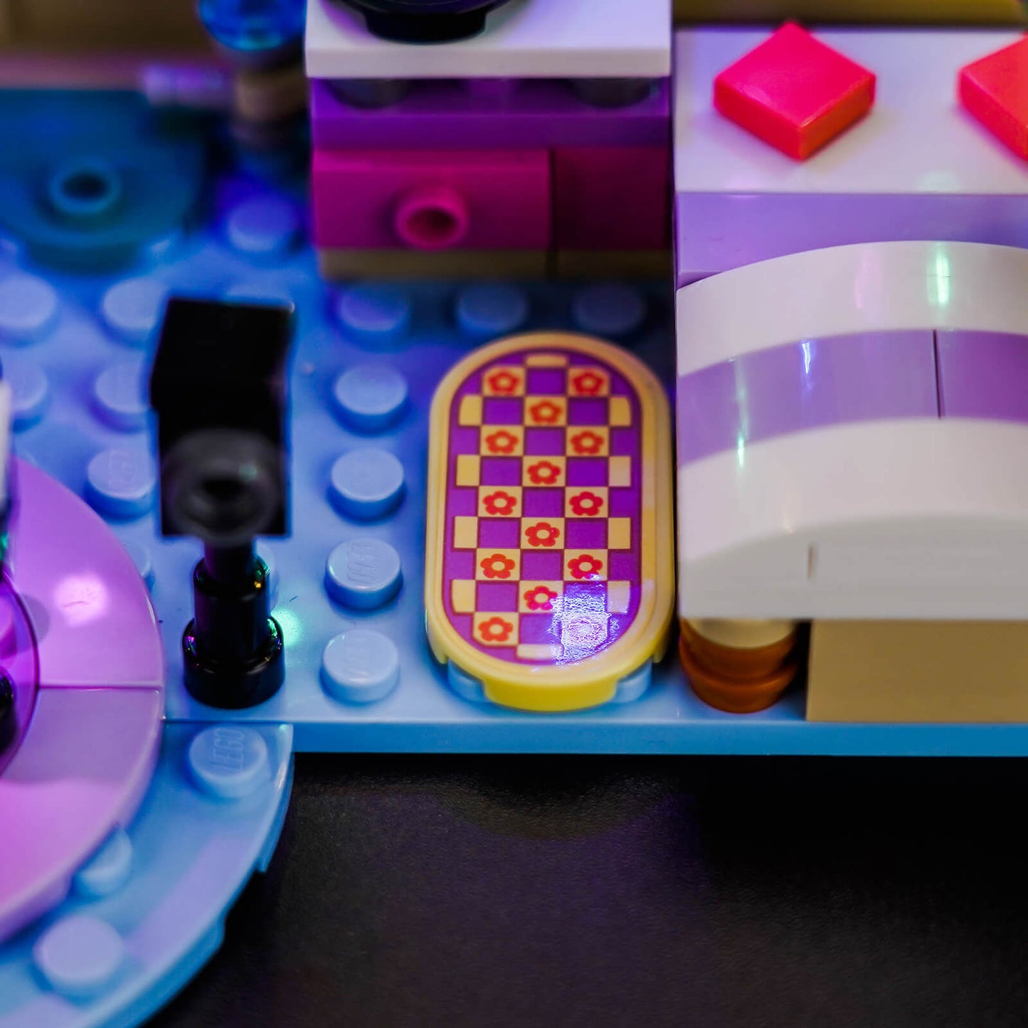 light-kit-for-lego-friends-paisleys-room-42647-15