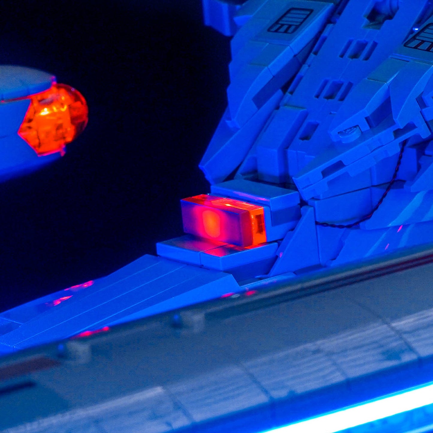 light-kit-for-lego-icons-star-trek-u-s-s-enterprise-ncc-1701-d-10356-18