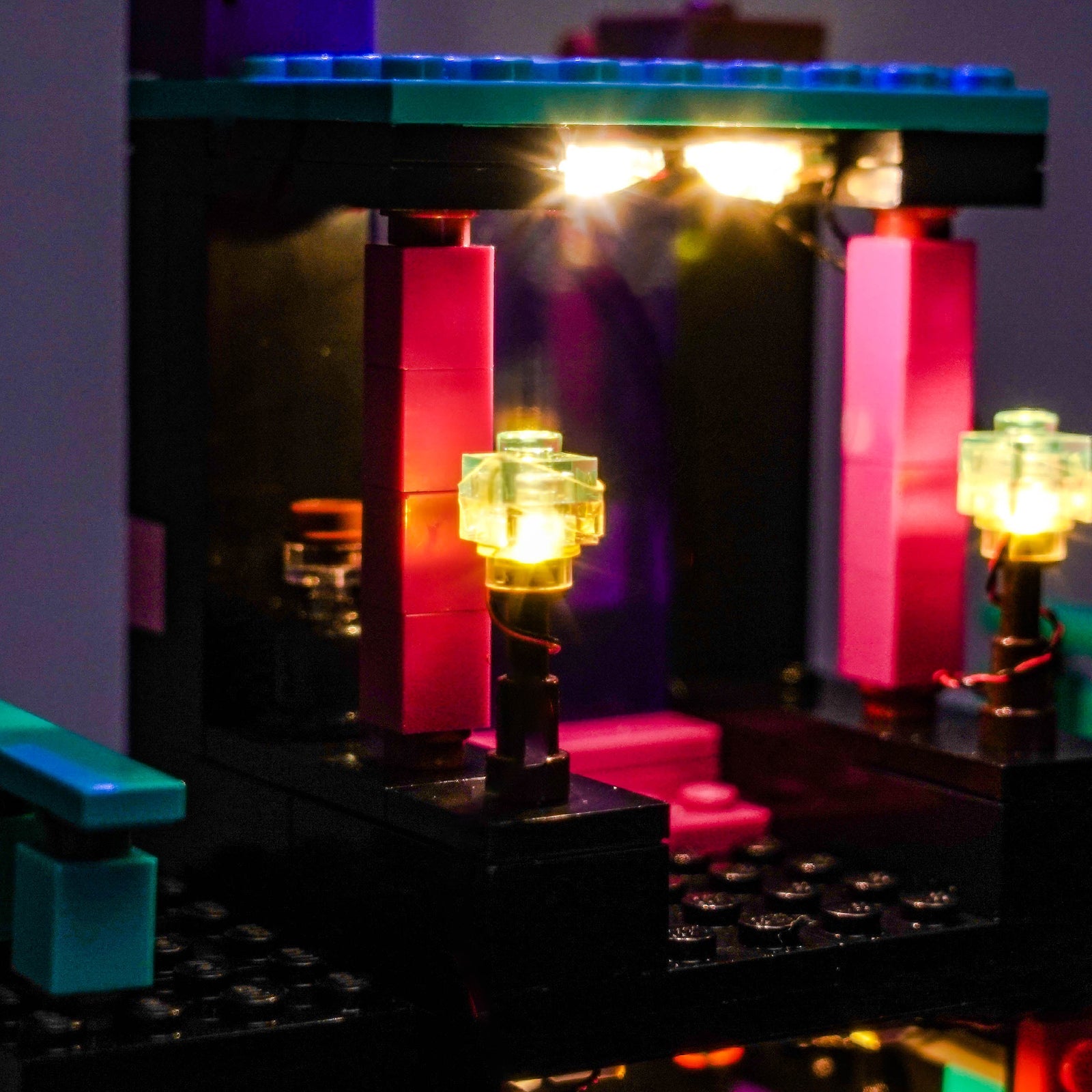 light-kit-for-lego-minecraft-the-enderman-tower-21279-5