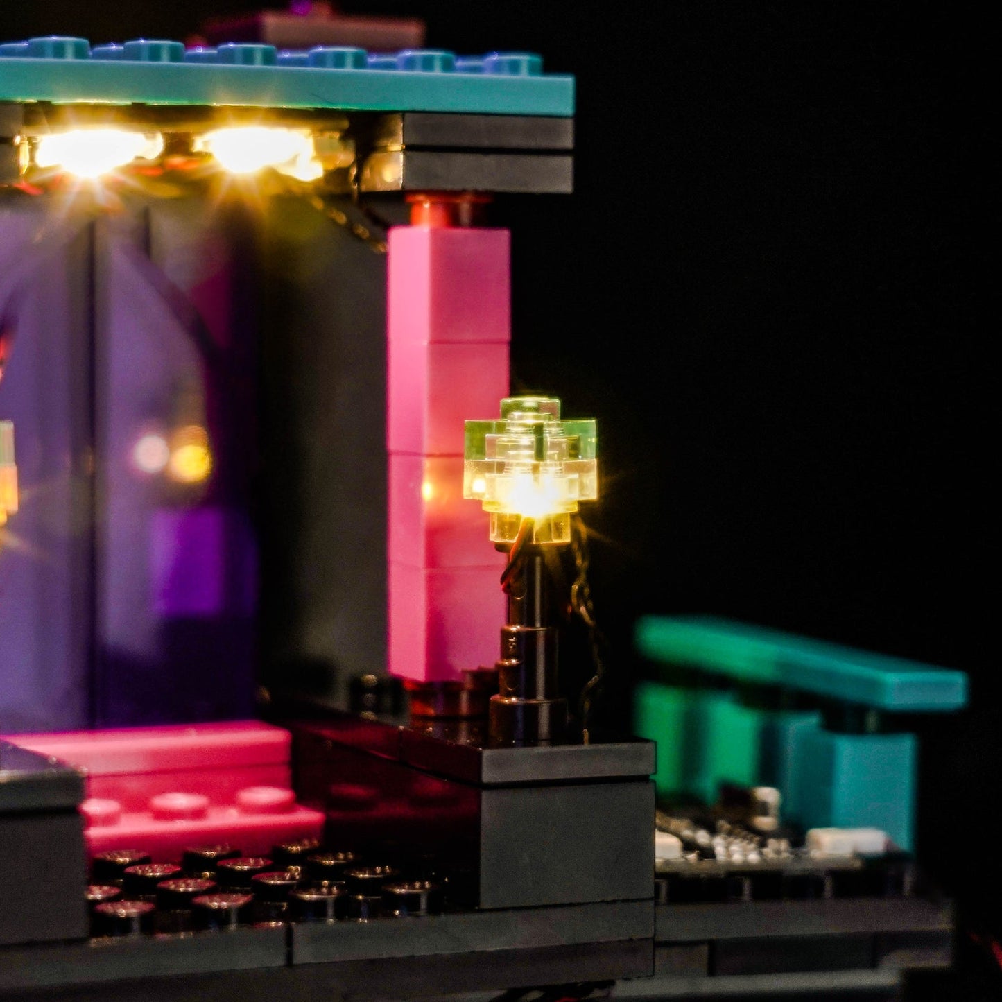 light-kit-for-lego-minecraft-the-enderman-tower-21279-8
