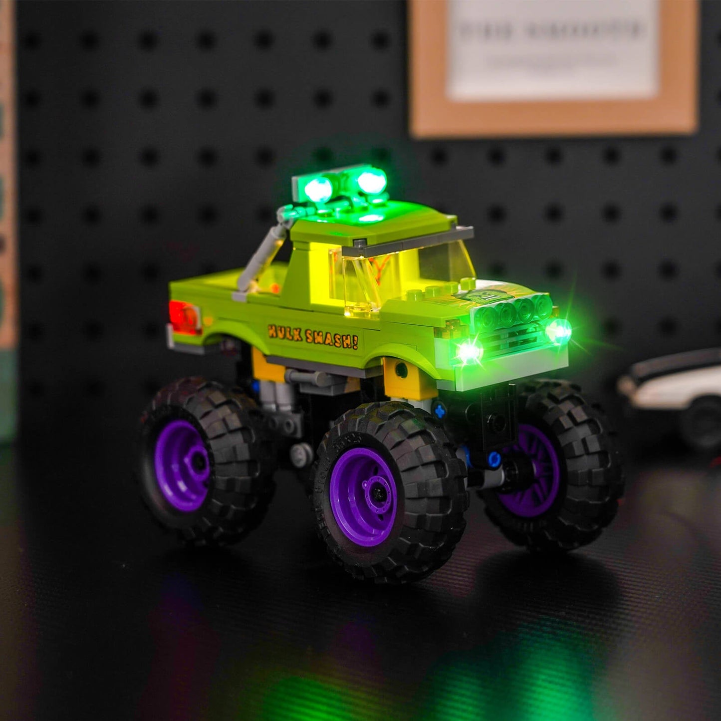 light-kit-for-lego-marvel-the-hulk-truck-vs-thanos-76312-4