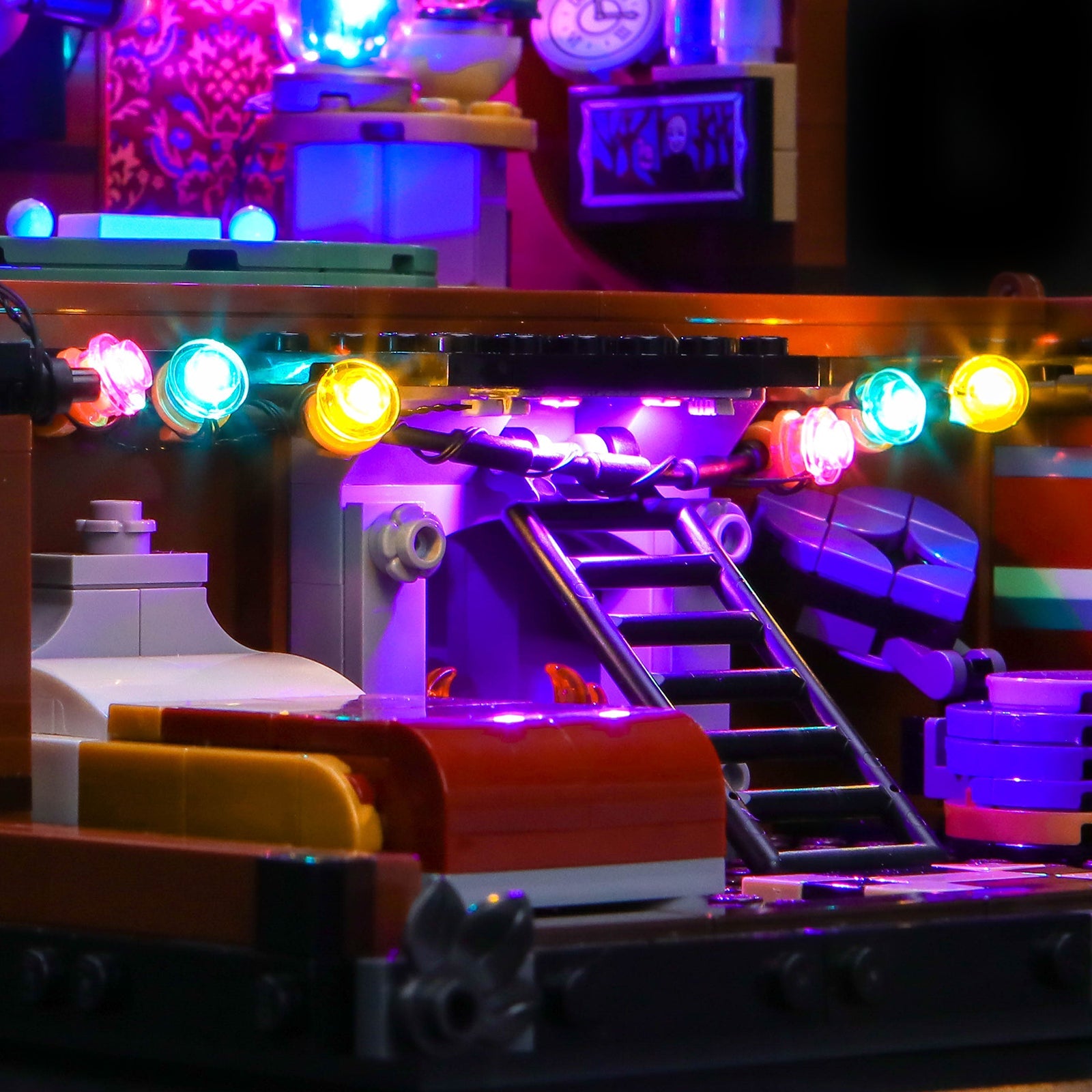 light-kit-for-lego-wednesday-sets-things-apartment-76785-8